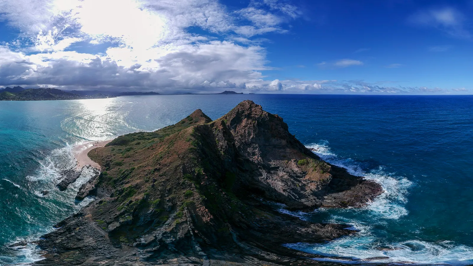 Aerial view of Moku Nui, the larger Mokulua islet, off Lanikai