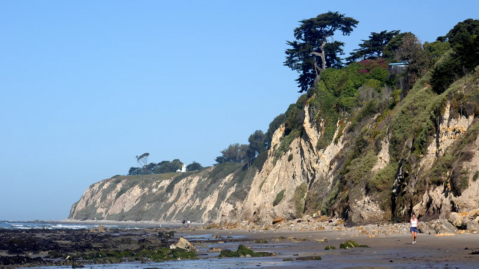 Sandstone bluffs at the west end of Leadbetter Beach